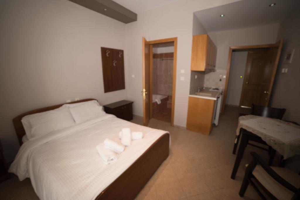 Káto Loutrákion Hotel Galaxias מראה חיצוני תמונה