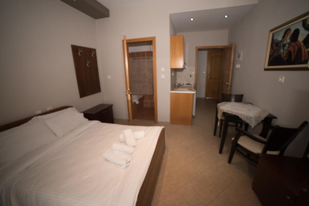 Káto Loutrákion Hotel Galaxias מראה חיצוני תמונה