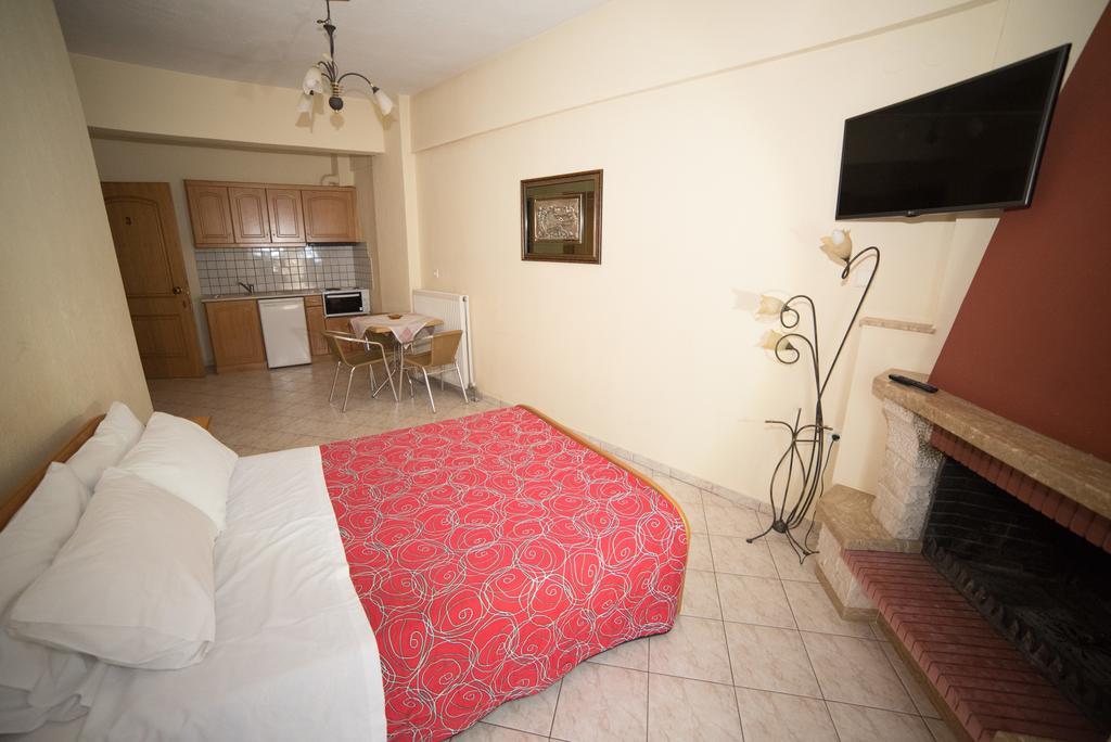 Káto Loutrákion Hotel Galaxias מראה חיצוני תמונה