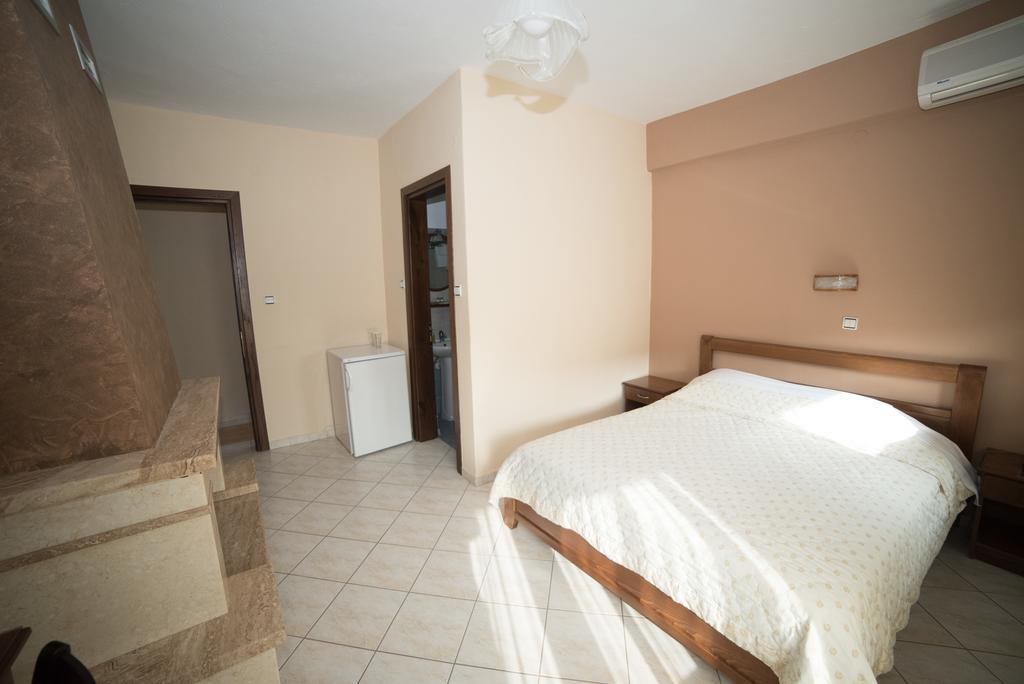 Káto Loutrákion Hotel Galaxias מראה חיצוני תמונה