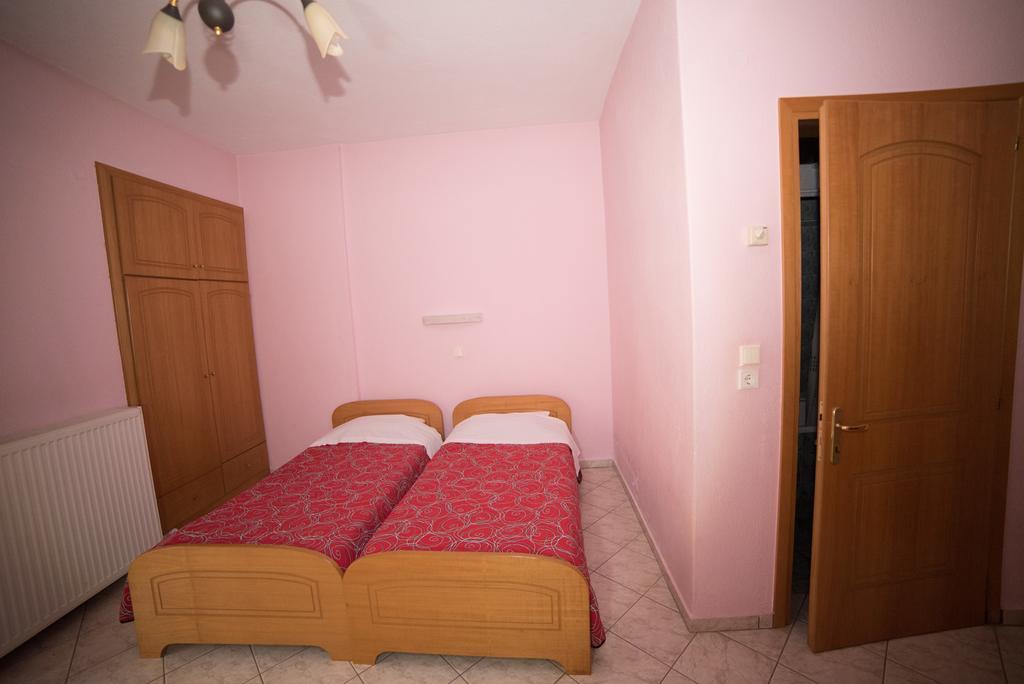 Káto Loutrákion Hotel Galaxias מראה חיצוני תמונה