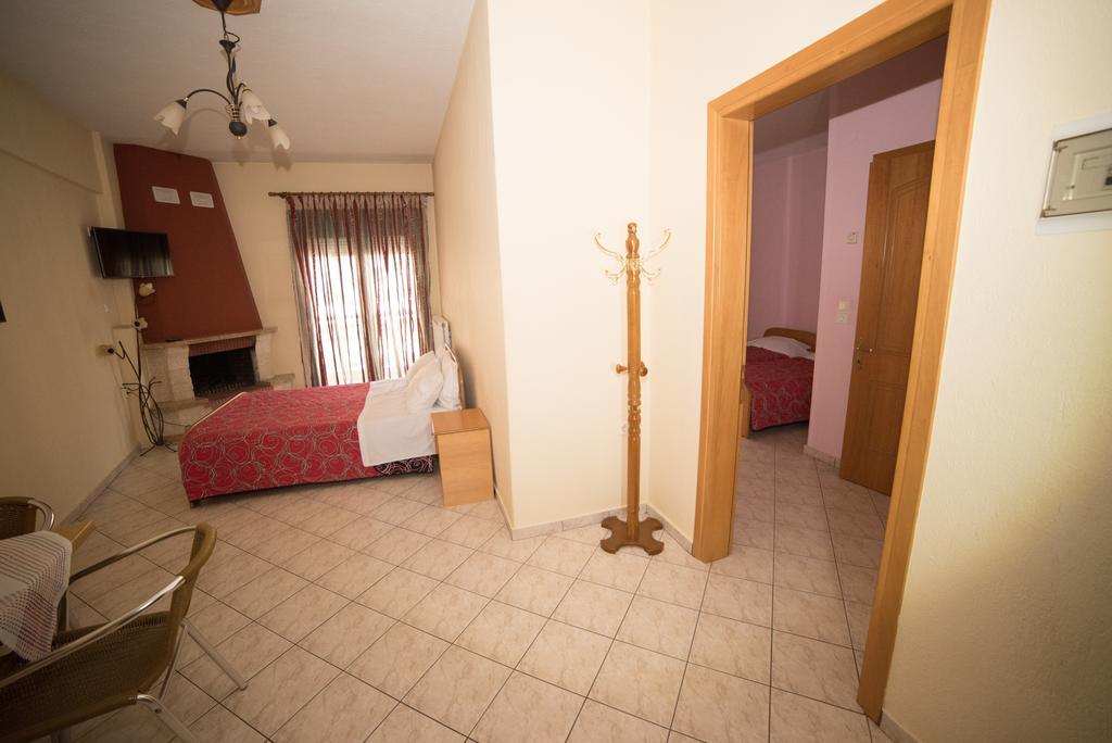 Káto Loutrákion Hotel Galaxias מראה חיצוני תמונה